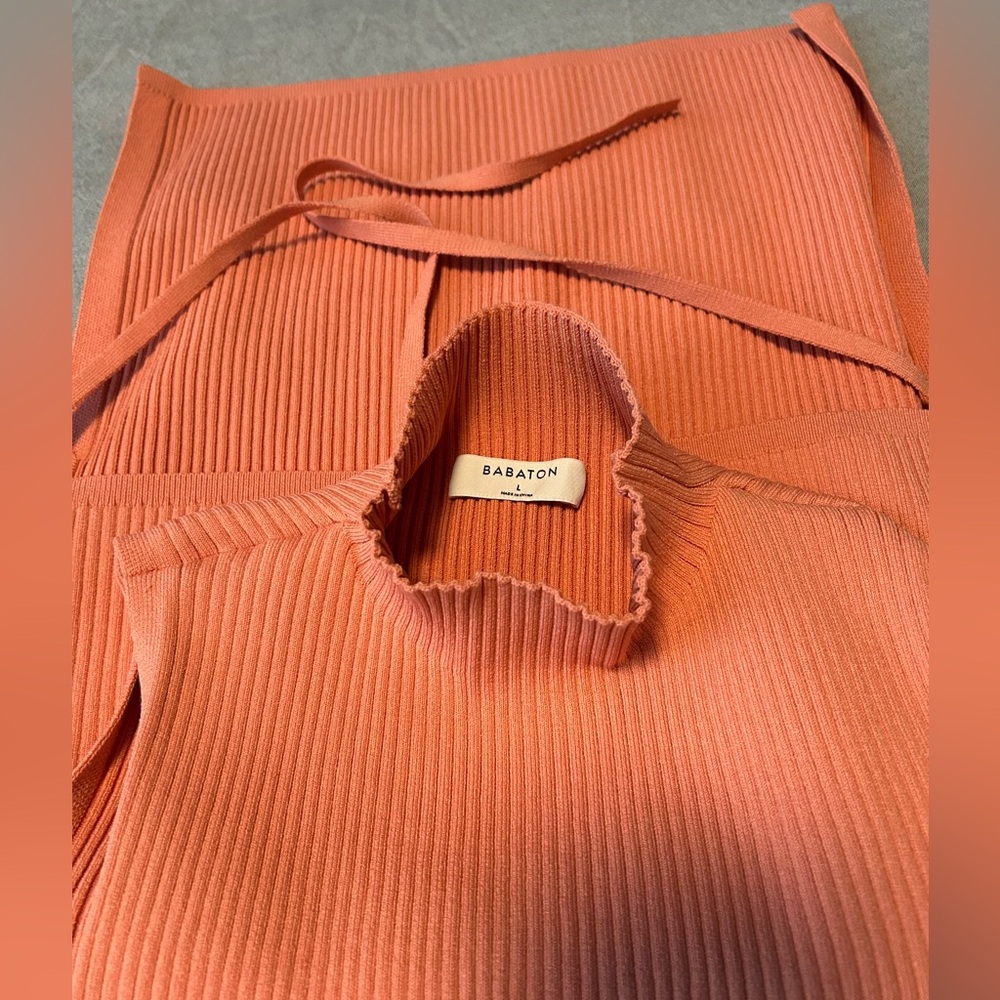 Babaton Sleeveless Ribbed Top in Peach